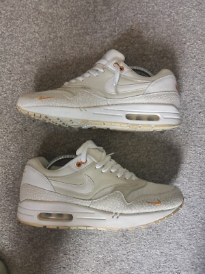 air max 1 kumquat