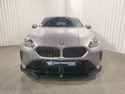 DIVISOR DELANTERO V.2 BMW SERIE 1 F70 M-PACK / M135I (2024-) ABS NEGRO BRILLANTE - Imagen 2 de 7