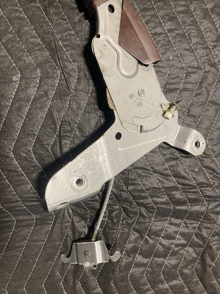 2005-2007 Volvo S60R S60 V70R E Brake Handle Lever Emergency Parking OEM #1435M - Image 2 of 4