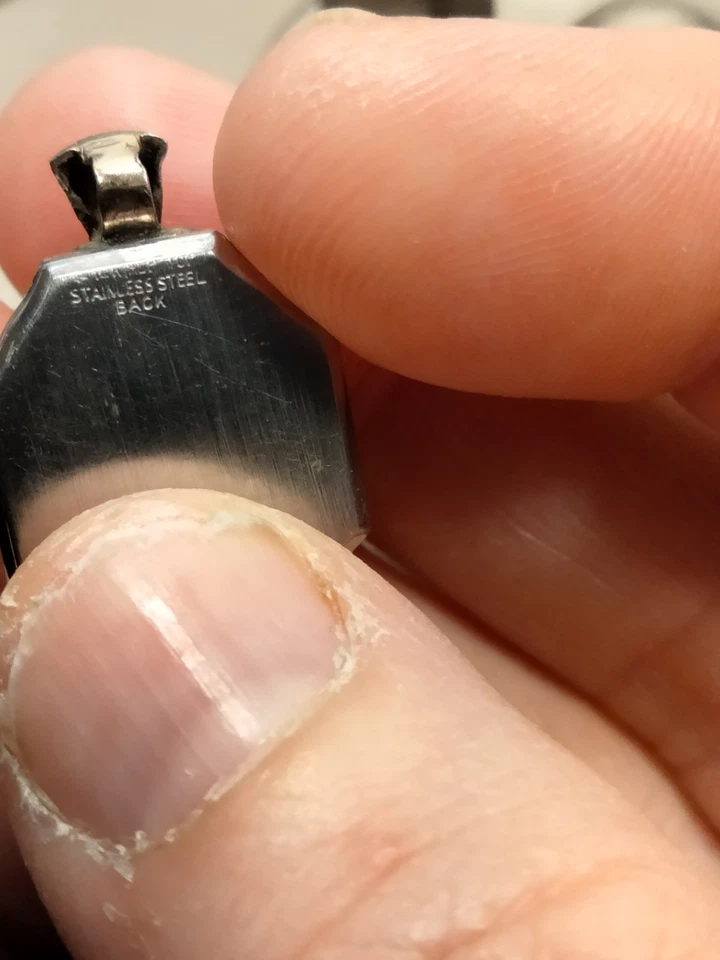 Relógios femininos WELSBRO/WALTHAM ouro/ouro branco com aço inoxidável Bk - precisam de serviço - Imagem 3 de 4