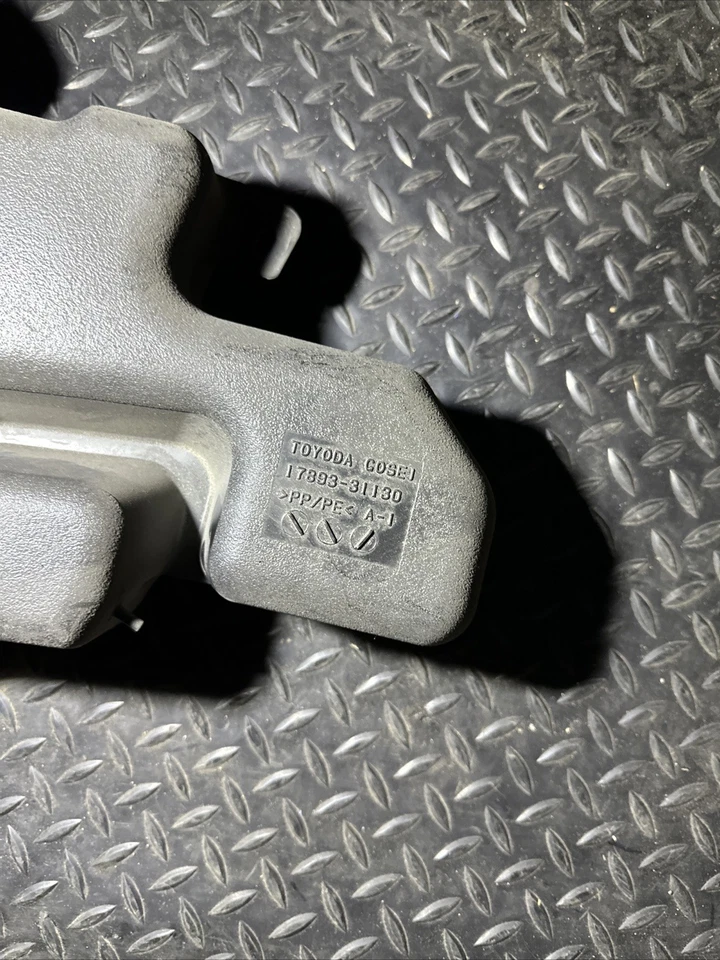 OEM Air Filter Box 2010-2018 Toyota 4Runner Factory Replacement Part - Image 2 of 4