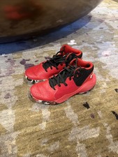 Under Armour Kids Unisex Red Sneakers Size 4.5