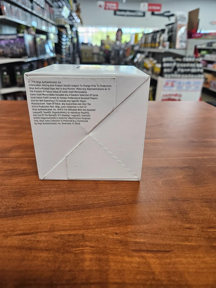 2025 Onyx Preferred Players Collection Edition Autographed Baseball Sealed Box - Image 4 of 4