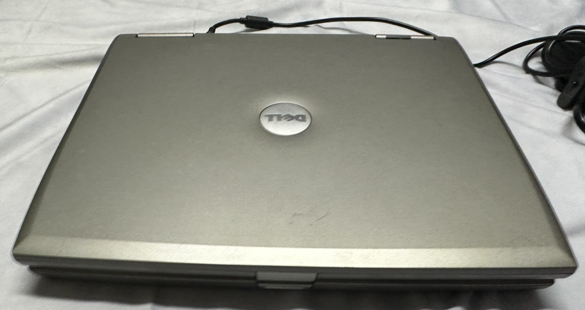 Vintage Dell Latitude D505 Laptop Windows XP - 1.49GHz,512MB of