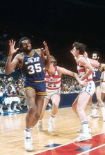 Ollie Johnson New Orleans Jazz in action against the Washington Bu- Old Photo 1