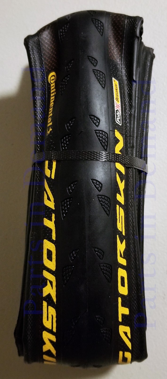 Copertone Continental Gatorskin Per Bici Da Strada, Misura 700x28c, Colore Nero, Con Tecnologia DuraSkin