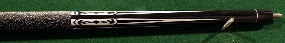 Canadian 2 pc pool Cue maple 13 mm billiard, custom, vintage Cue