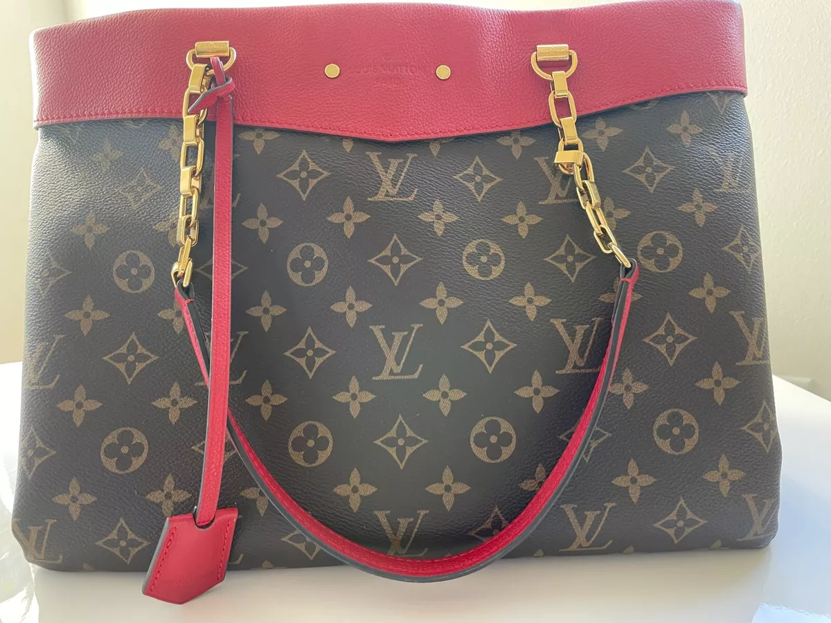 Authentic Louis Vuitton Classic Monogram Canvas Pallas Shopper