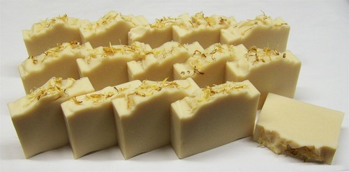 Calendula Soap-Vegan, Palm Free by MJR Soaps - Picture 6 of 7