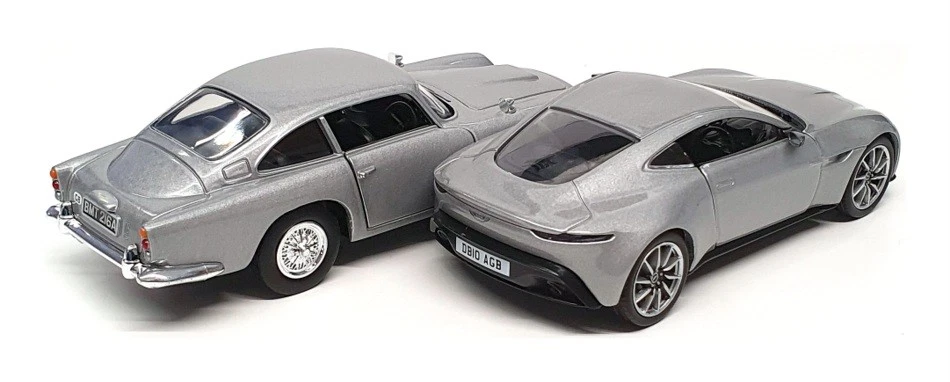 Corgi 1/36 Scale CC08099 - Aston Martin DB5 And DB10 Bond 007 - Spectre - Image 2 of 4