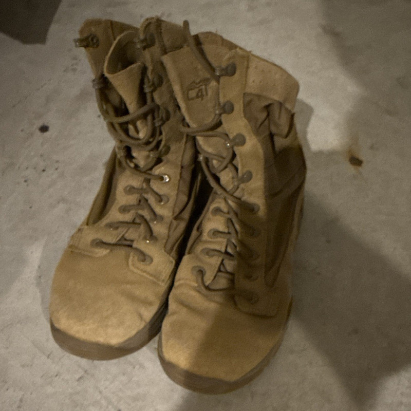 Rocky Men's Tan Tactical Boots Oil/Slip Resistant US 9W Wide RKC099