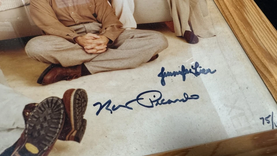 FOTO ENMARCADA AUTÓGRAFA FIRMADA POR STAR TREK VOYAGER 75/105 Foto 4 de 4