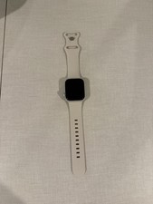 Apple Watch SE 2nd gen 40mm Silver Case Smart Watch