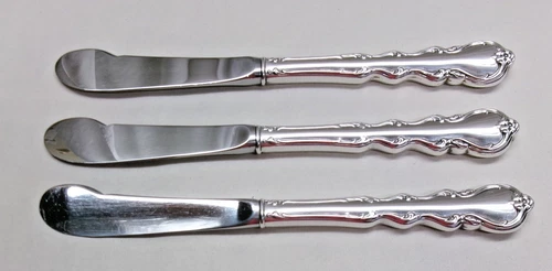 3 ANGELIQUE STERLING SILVER BUTTER SPREADERS-ORNATE CLASSIC 1959 INTERNATIONAL