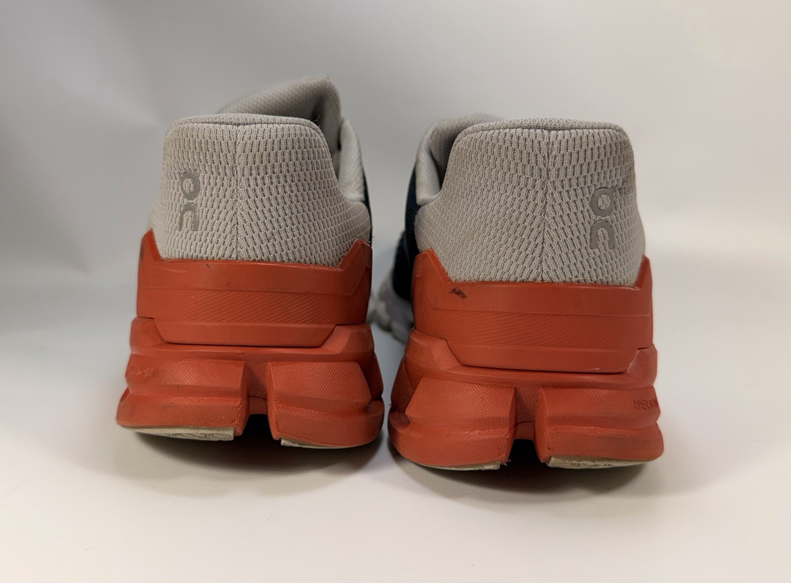 On Cloud Swiss Engineering Cloudtec Helion Men’s … - image 4