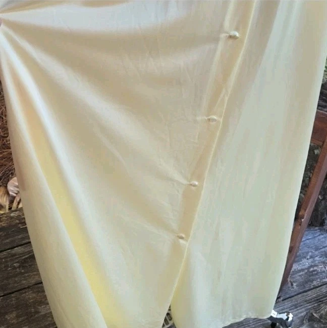 Maxi Camisón Shadowline Amarillo Botón Frontal Nylon Talla Pequeña Foto 4 de 4