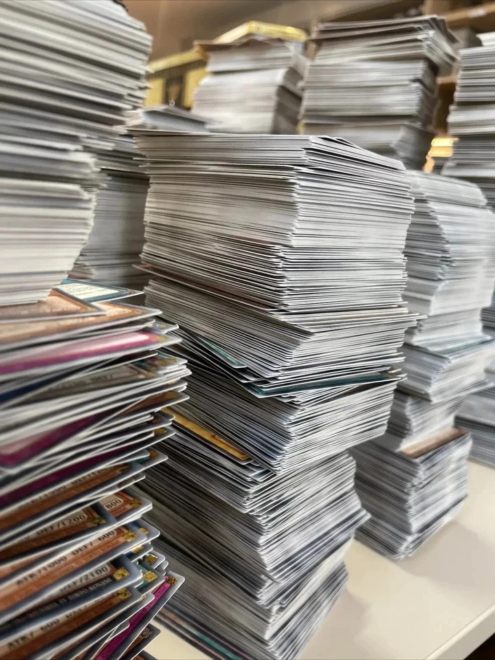 Yu-Gi-Oh! Karten Paket Lot 1000 Karten mit Holos Top Zustand Blitzversand - Bild 3 von 4