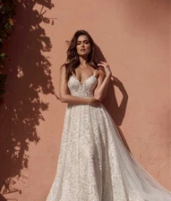 NEW Madi Lane Azaria wedding dress, size 12