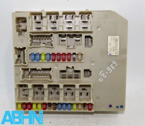 356231E Renault Clio MK3 Modus (2005-2014) Motor Relais & Sicherung Dose Einheit - Bild 6 von 9