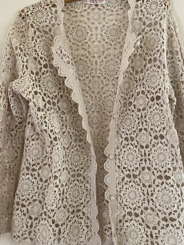 Cardigã antigo eduardiano tricotado à mão crochê linho irlandês botão frontal década de 1940 P - Imagem 2 de 4
