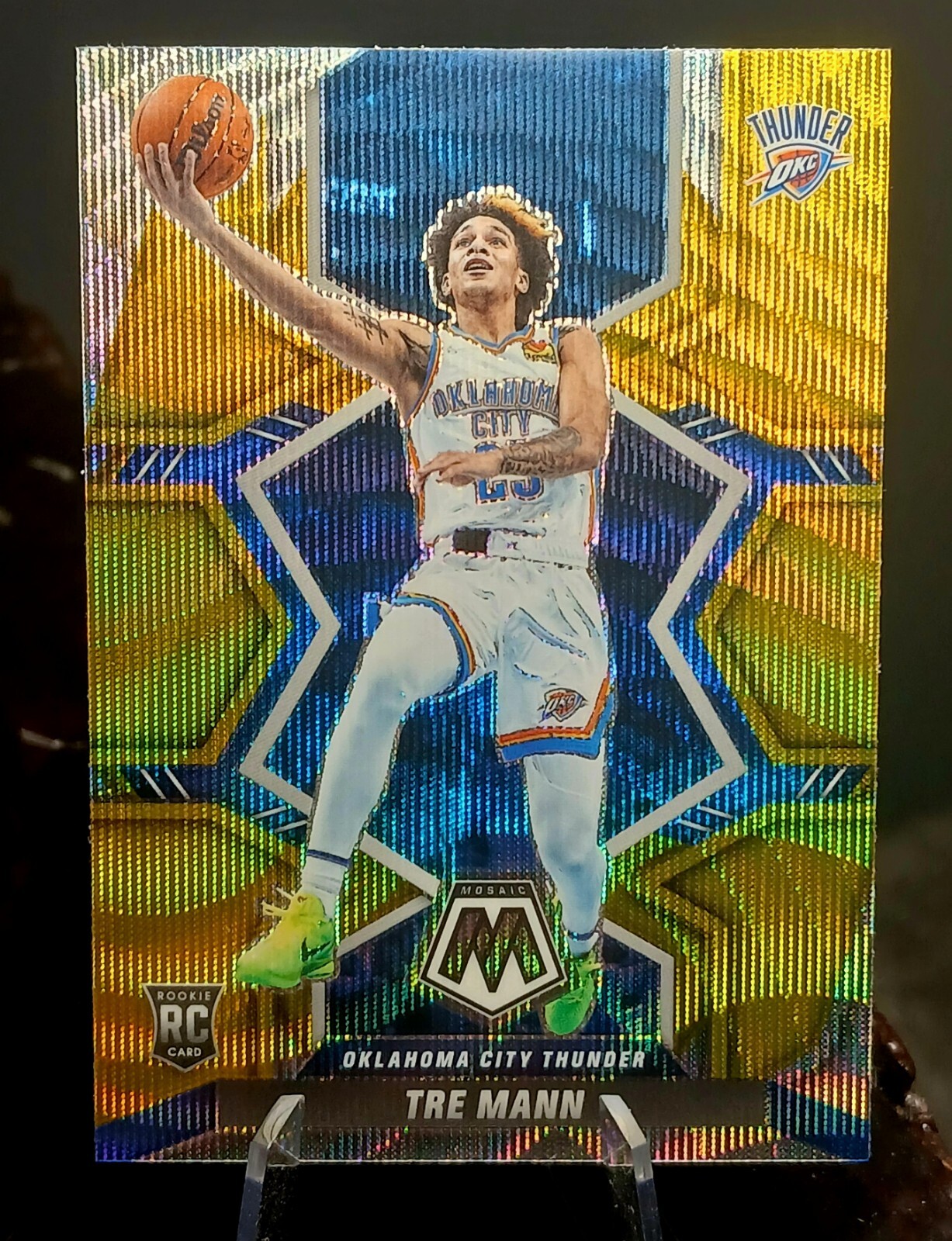 2021-22 Panini Mosaic - Rookies Gold Wave Mosaic Prizm #212 Tre Mann (RC) Thunde