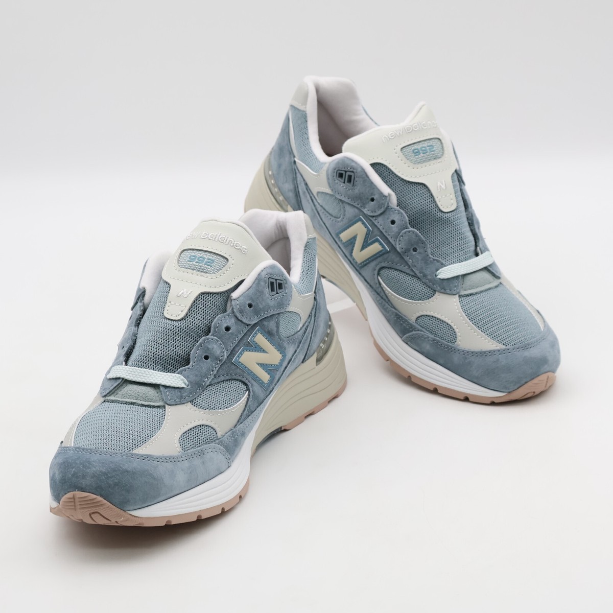 靴 New Balance x KITH U992KT 27.5/US9.5 KITH × New Balance Osaka 992 Light Blue Suede U992KT Men's