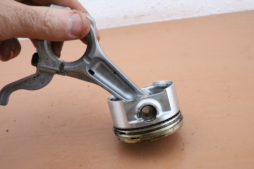Pistone OEM per rasaerba Robin EX13 - Foto 3 di 5