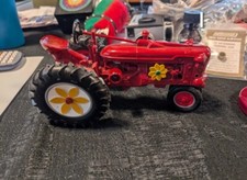 Tractor Case Corporation ERLT Die Cast Red Daisy 1988 de colección