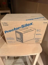 VTG Proctor Silex Toaster: Model T620B, Chrome & Black, USA, Circa 1970 (New)