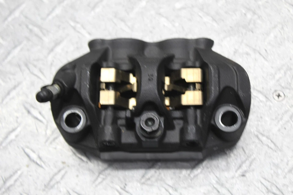 Honda Interceptor 800 VFR800 2015 pinza de freno delantera izquierda Foto 3 de 4