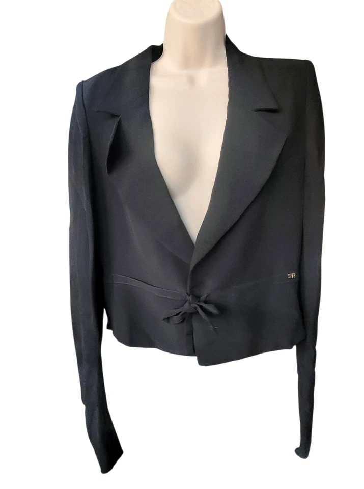 Blazer negro con falda Sonia Rykiel Paris nuevo con etiquetas. 1510,00 euros Foto 2 de 4