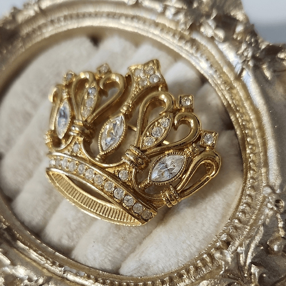 Kenneth Jay Lane KJL for Avon Crown Brooch Pin Cl… - image 3