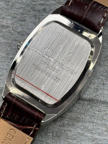 Reloj Pulsera Gruen Miyota Japón Vestido Cuarzo SR626SW Nuevo - Imagen 9 de 20