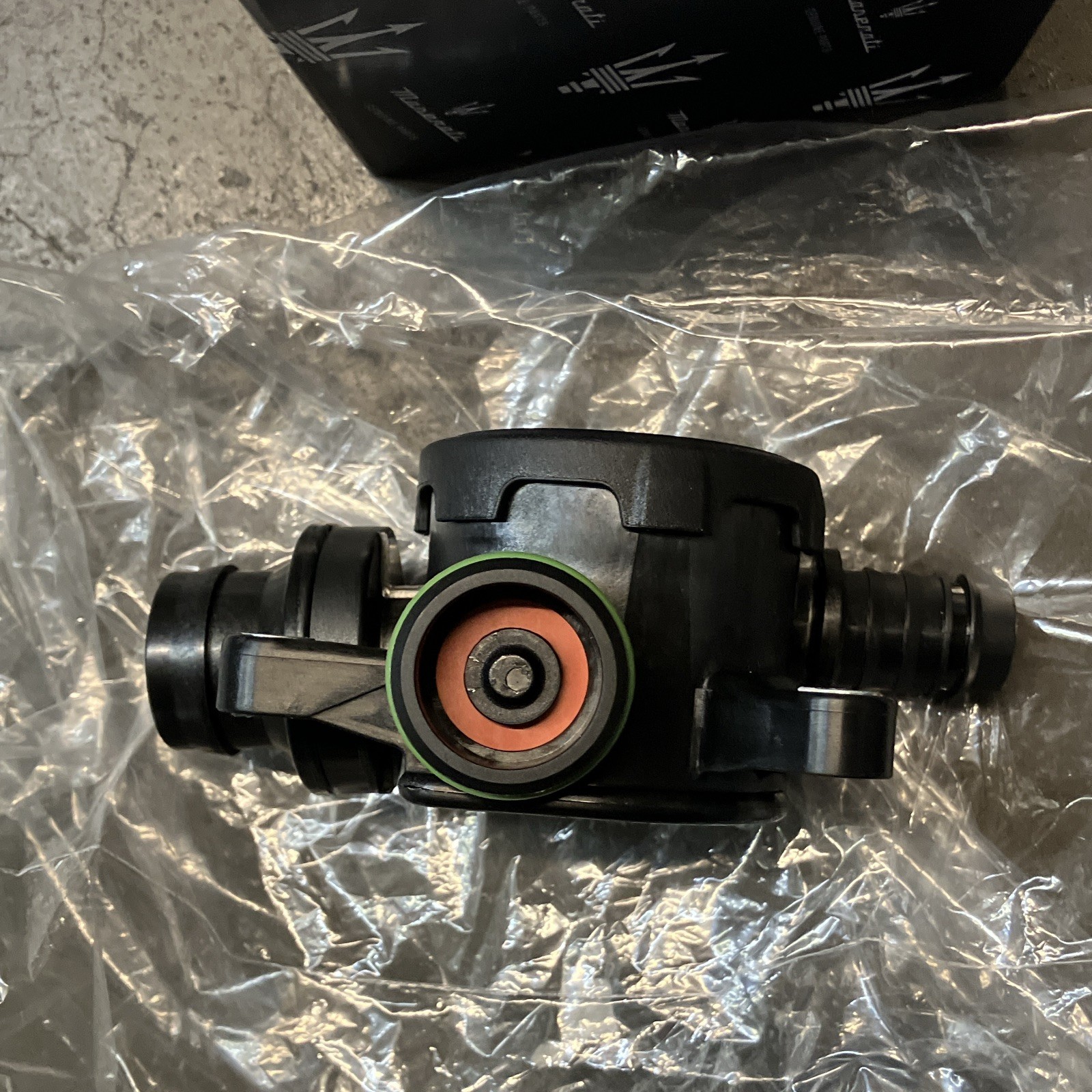 Maserati Oil Separator 000293162