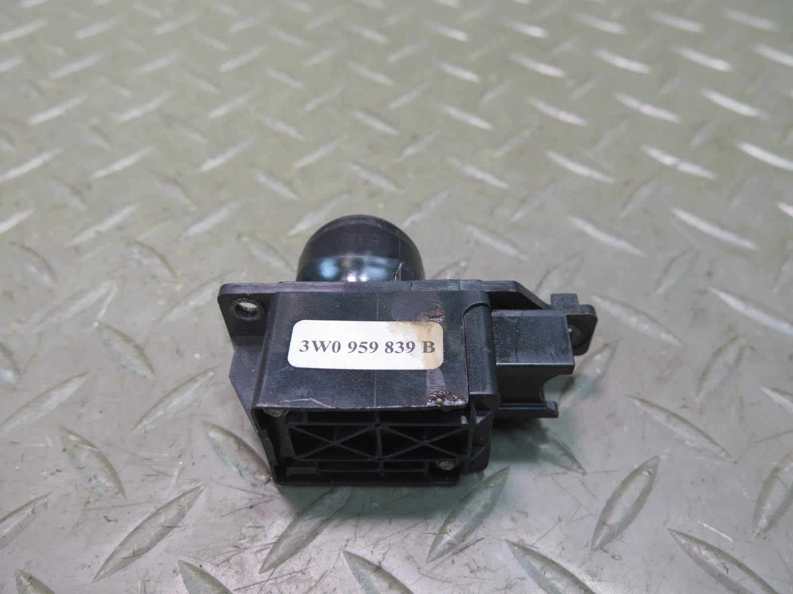 2006-2012 BENTLEY FLYING SPUR ENGINE START STOP IGNITION BUTTON SWITCH
