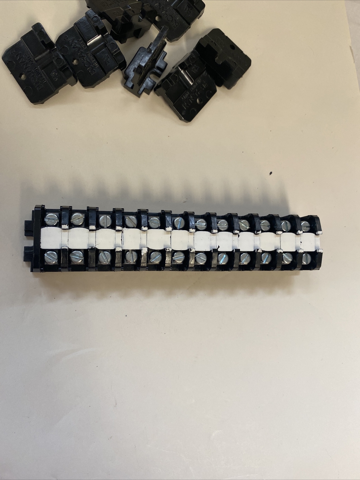 (12) TERMINAL BLOCKS Medium duty Buchanan with end caps.