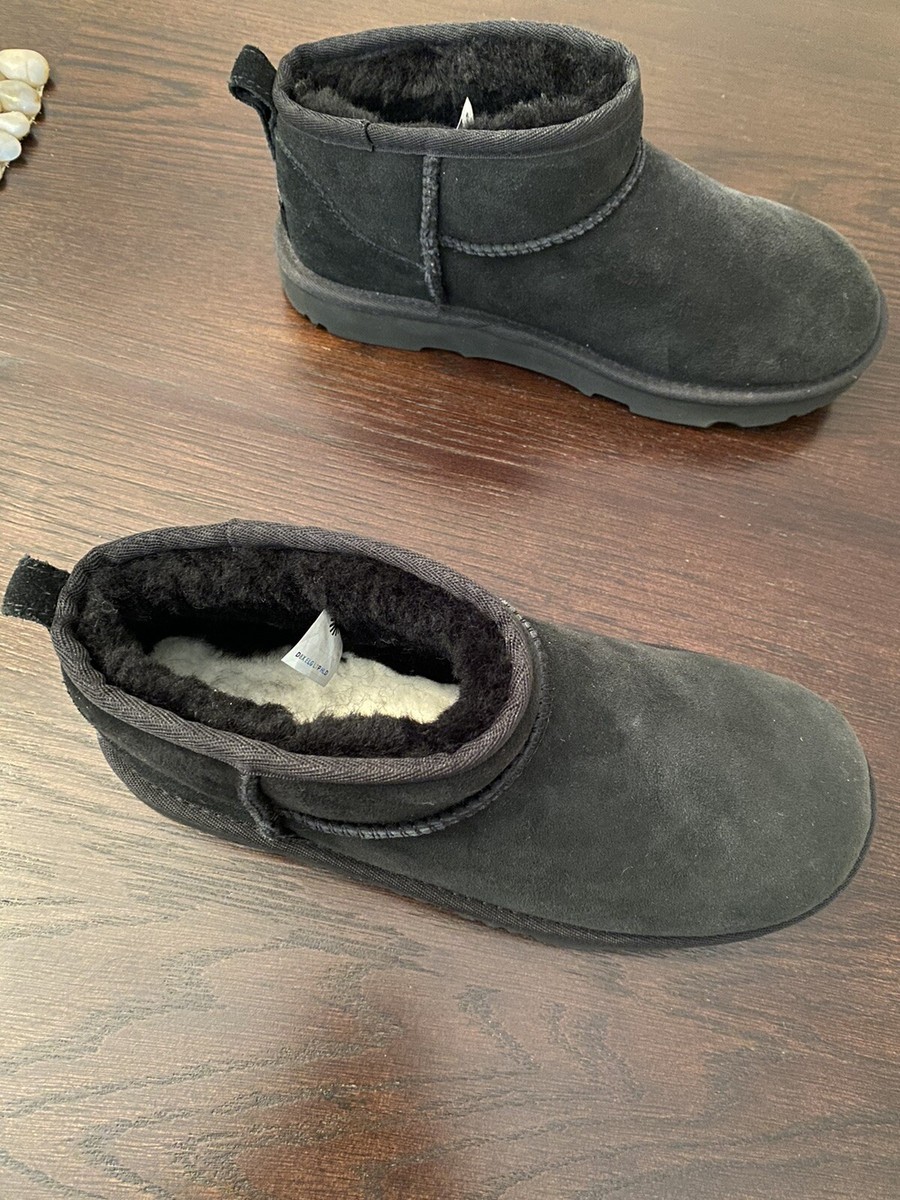 NEW UGG CLASSIC ULTRA MINI GIRLS SIZE 5 BLACK | eBay