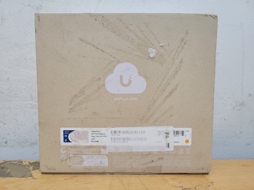 Ubiquiti Unifi Cloud Gateway Ultra UCG-Ultra boîte ouverte - Photo 2/7