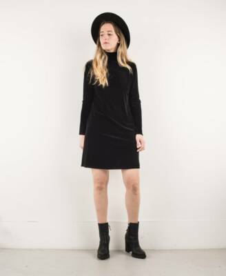 Spencer New York Black Short Sleeve Mock neck Velvet Cocktail