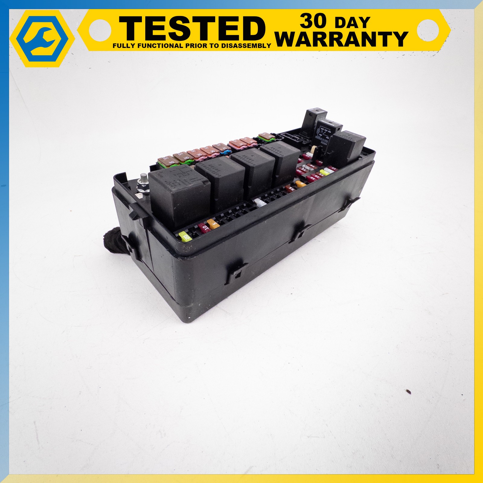 14-24 MASERATI GHIBLI QUATTROPORTE REAR FUSE RELAY BOX JUNCTION TERMINAL OEM