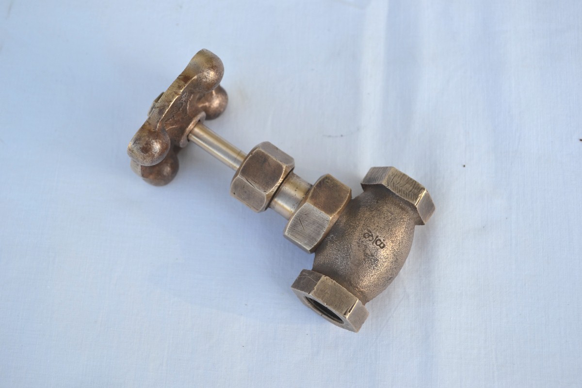Antique Brass Threaded Gate Valve 3/8” Steampunk