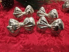 4 Vtg  Puffy Bow Shaped Napkin Rings Silver Tone Romantic Ribbon