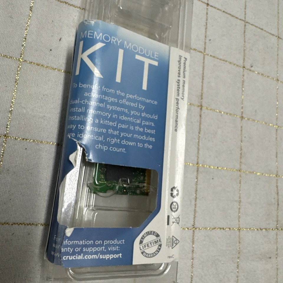 2 Crucial PC2-5300 (DDR2) 1 GB (2x 512 MB) SODIMM Kit PC2-5300 DDR2 Memory - Image 3 of 3