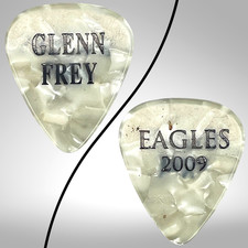 Glenn Frey Eagles Guitar Pick 2009 Pearl White Tour Source Long Road Out Of Eden