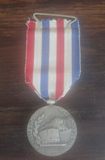 Médaille d'honneur des chemins de fer ... sncf ... 1956