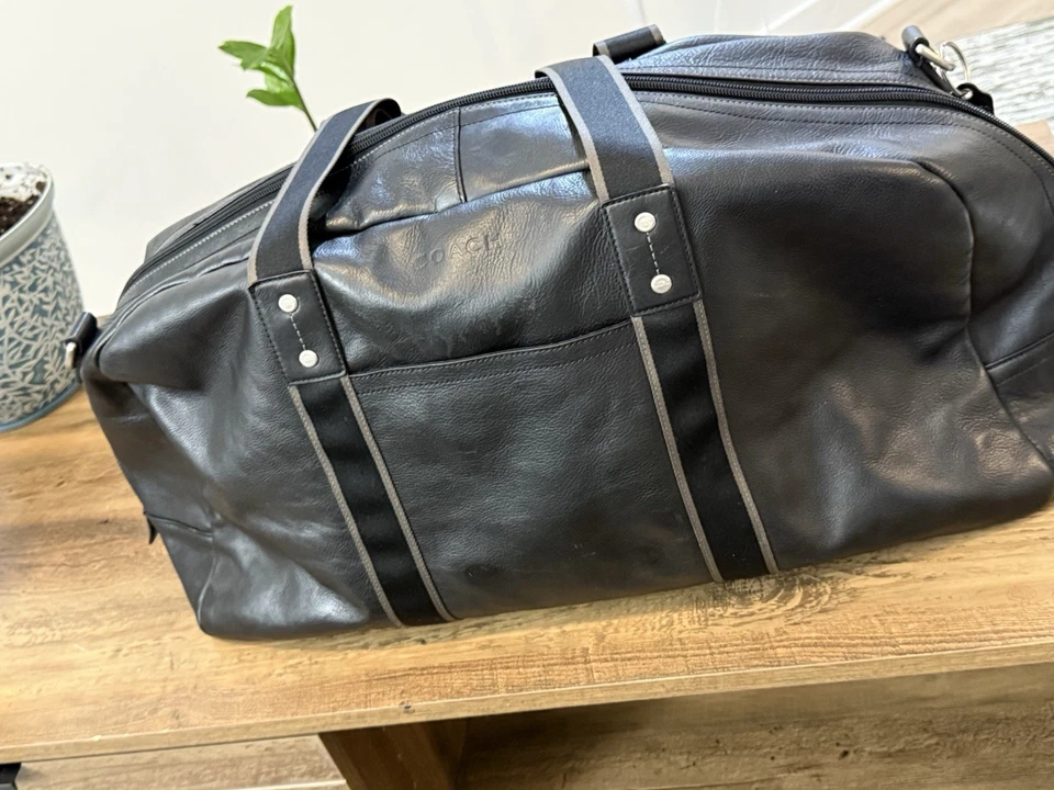 Bolso de Lona Coach 100% Cuero Genuino Boston Negro - Bolso de Viaje Grande - CoachCRT Foto 2 de 4