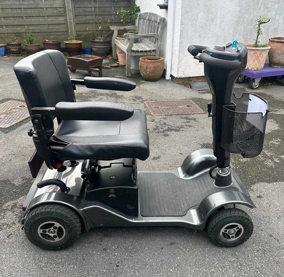 ❤️ Sterling Sapphire 2 Portable Mobility Scooter (Fits a Medium Car Boot) VGC!! - Image 3 of 4