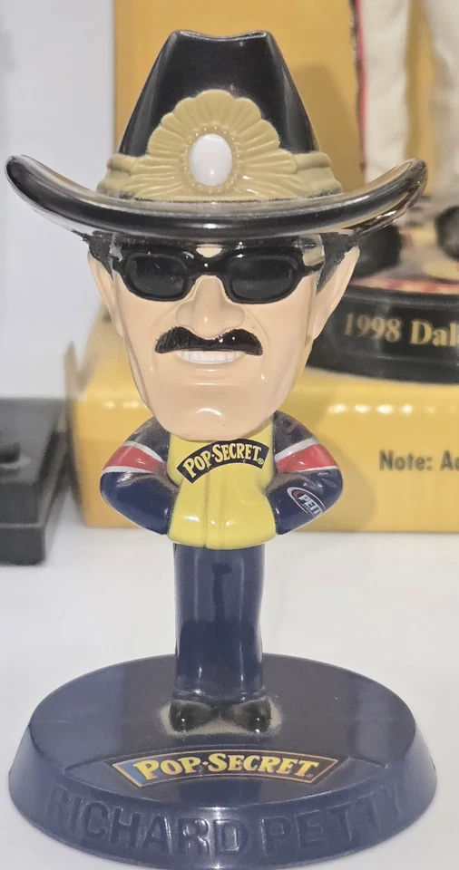 DE COLECCIÓN NASCAR WINSTON CUP SERIE MEZCLA DE COLECCIONABLES DIECAST DALE SENIOR... Foto 4 de 4