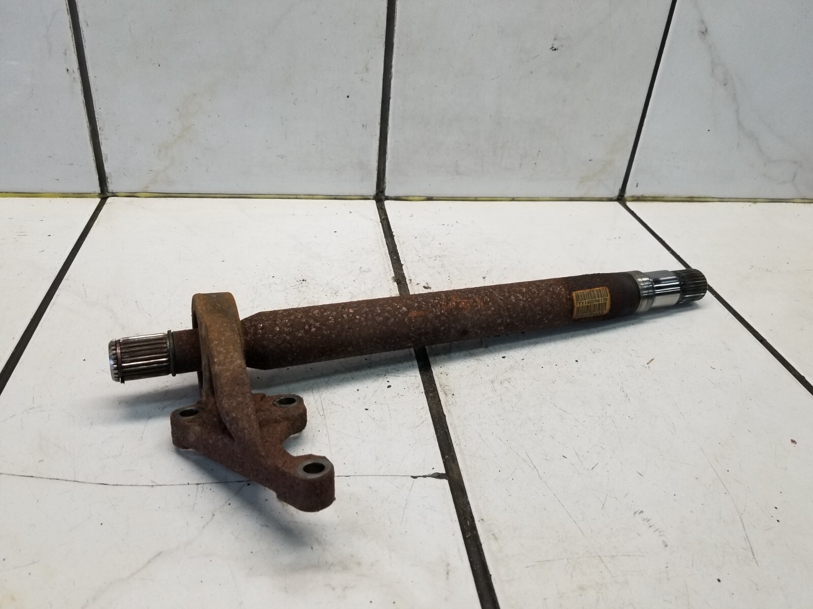 2012 VW VOLKSWAGEN ROUTAN AXLE JACKSHAFT P68033054AD eBay