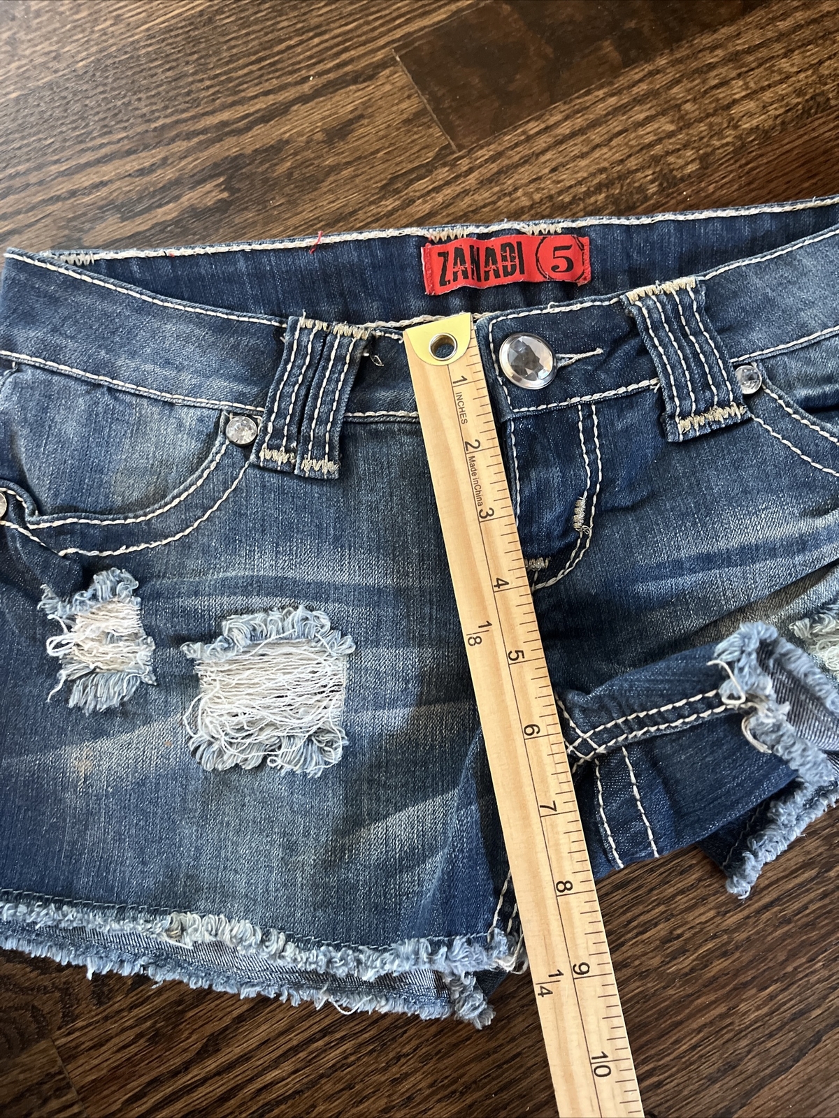 Zanadi Jeans Denim Jean Shorts Size 5 (29) Blue Embroidered Pockets - View 6